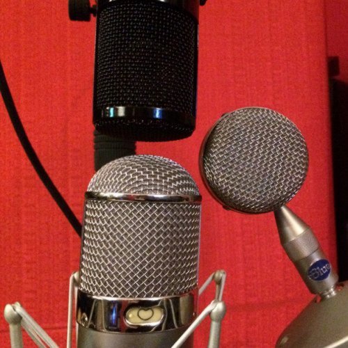 Microphone Shootout - Three Mics on Acoustic Gtr